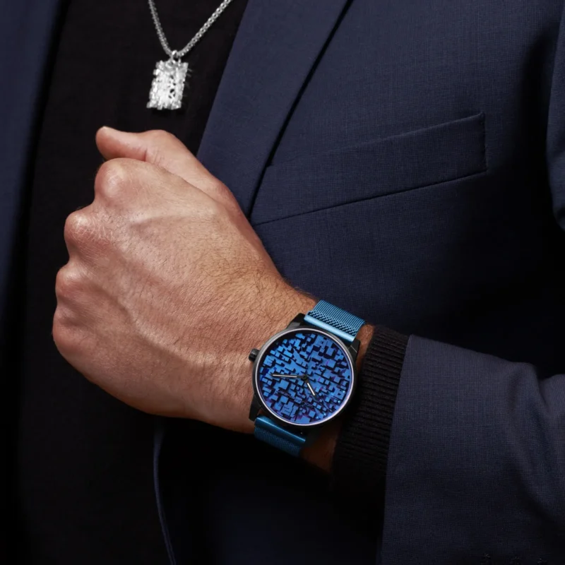 UrbanEagle_LavenderSpark_Wrist.webp